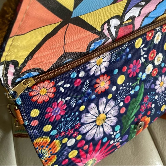 NEW Envelope Floral Fabric Crossbody Bag - Picture 6 of 10